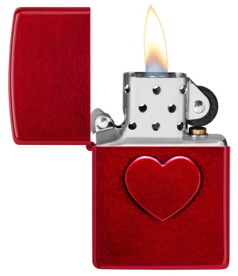 Зажигалка ZIPPO Stamped Heart Design с покрытием Candy Apple Red™, латунь/сталь,красная,глянцевая, 38x13x57мм