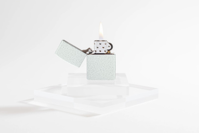 Зажигалка ZIPPO Classic с покрытием Glacier, латунь/сталь, белая, матовая, 38x13x57 мм