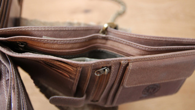 Бумажник KLONDIKE «Harry Truck», натуральная кожа в светло-коричневом цвете, 13 х 10 х 3 см