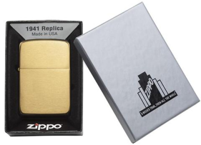 Зажигалка ZIPPO Реплика 1941 года с покрытием матовая латунь | 1941 Replica™ Brushed Brass, латунь/сталь, золотистая, 38x13x56 мм