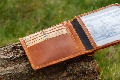 Бумажник KLONDIKE DIGGER «Angus», натуральная кожа в коньячном цвете, 12 х 9 x 2,5 см