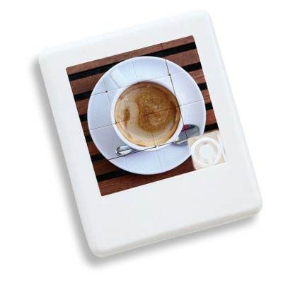 Пятнашки белый