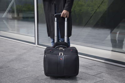 Мобильный офис WENGER Patriot с чехлом для ноутбука 15,6'', черный, 100% полиэстер 43х41х31 см, 25 л
