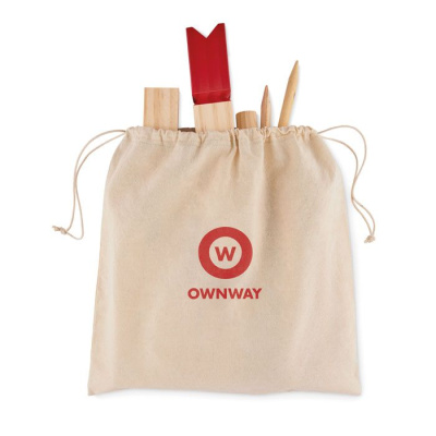 Игра на открытом воздухе древесный