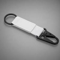 Брелок-ремувка Carabinier из ткани с вставкой из экокожи и карабином, белый