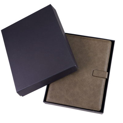 Ежедневник недатированный Coach, B5, коричневый, кремовый блок, подарочная коробка