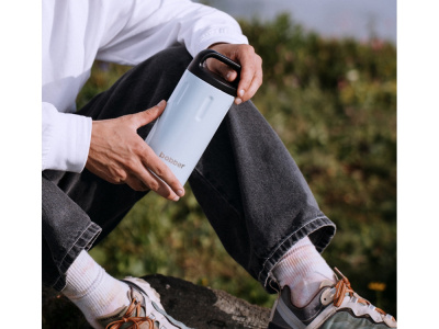 Вакуумный термос с керамическим покрытием бытовой, тм bobber, 590 мл. Артикул Bottle-590 Iced Water (белый) , размер 590 мл