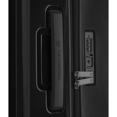 Чемодан VICTORINOX Airox, черный, 100% поликарбонат Makrolon, 46x29x69 см, 74 л