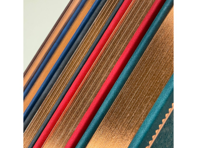 Ежедневник недатированный А4 Royal, красный с бронзовым срезом , размер A4