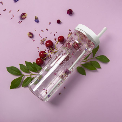 Бутылка для воды LONG DRINK с контейнером для фруктов и трубочкой, 700мл. белый с прозрачным, тритан