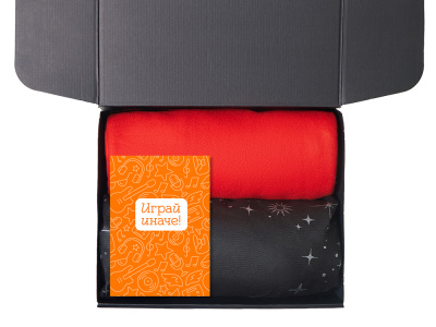 Подарочный набор с пледом, свечой и диффузором, красный