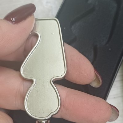 Брелок с функцией открывалки с возможностью изготовления индивидуального дизайна по заказу клиента, серебристый