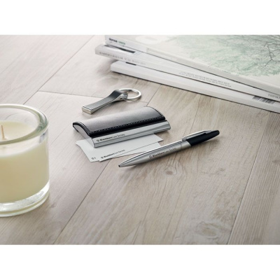 Набор: ручка, брелок черный