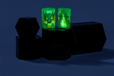 Зажигалка ZIPPO Glowing Dragon с покрытием Glow In The Dark Green, латунь/сталь, разноцветная, 38x13x57 мм